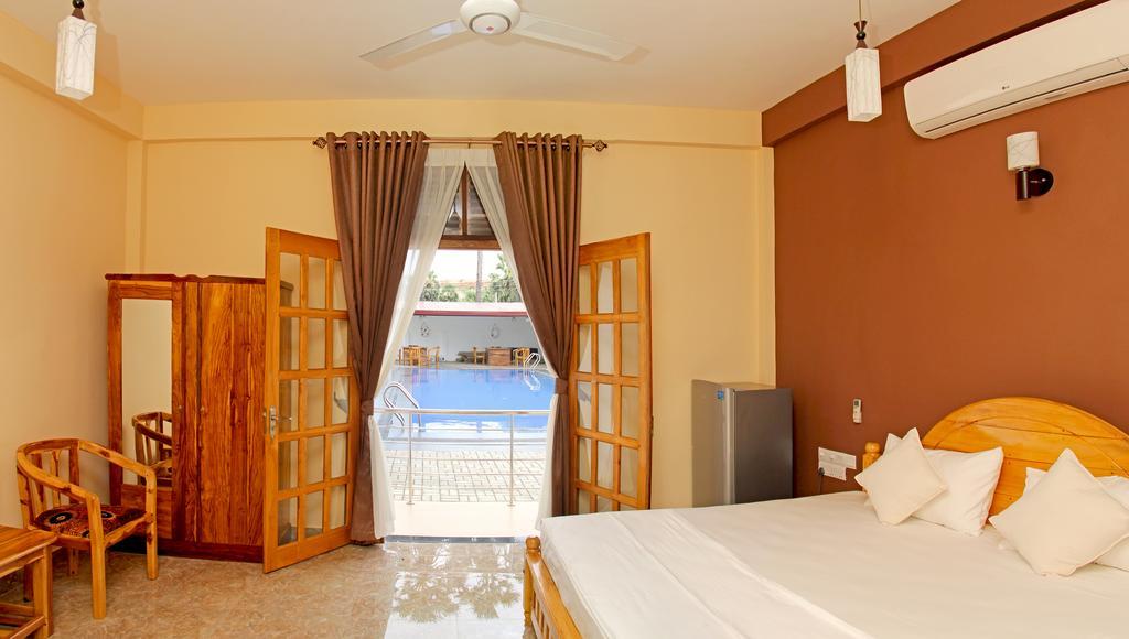 Bluewater Beach Resort 트링코말리 객실 사진